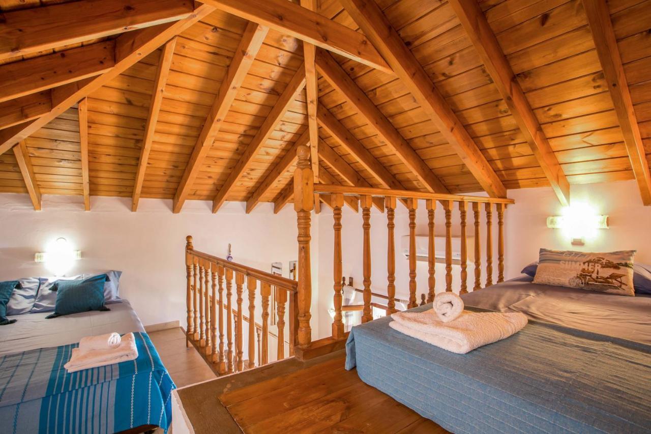 Anna'S House Apartment Chalki Town ภายนอก รูปภาพ