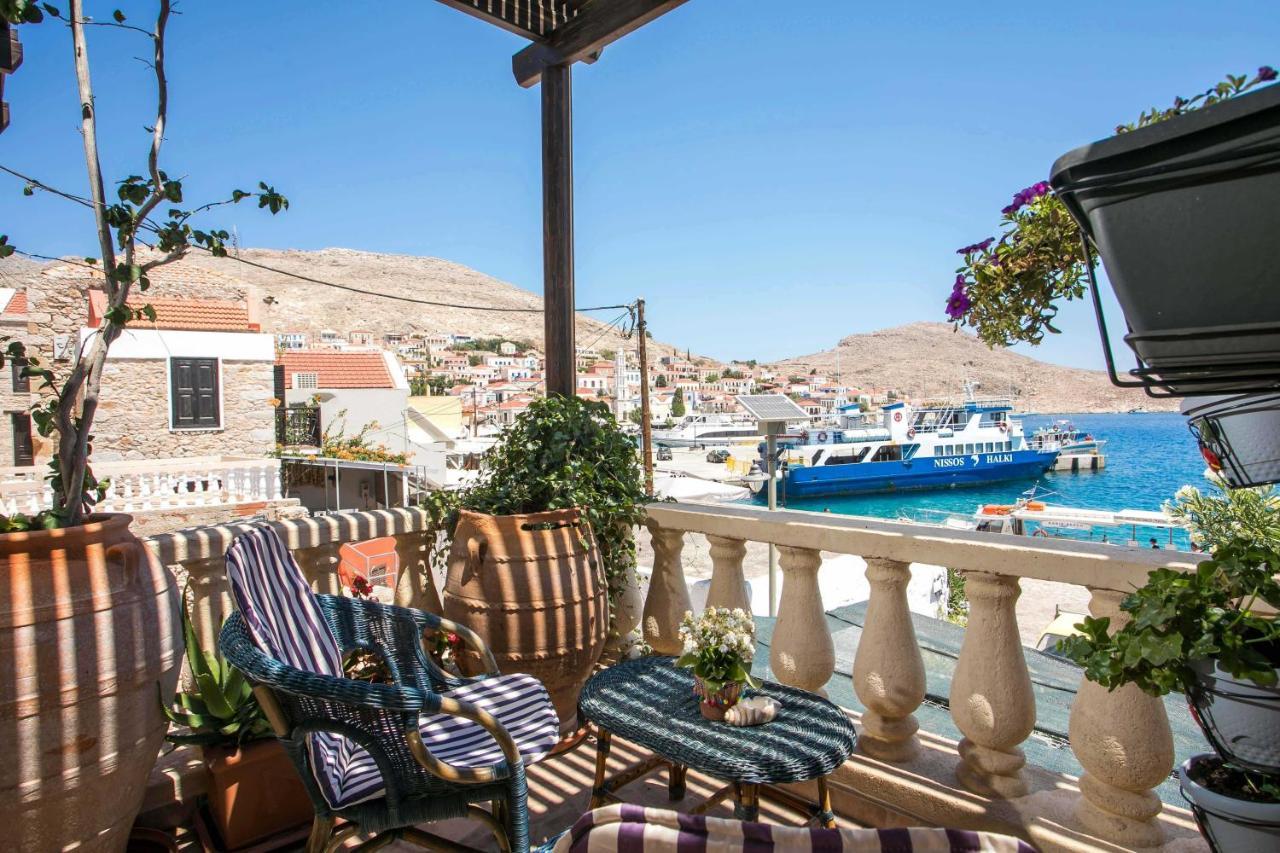 Anna'S House Apartment Chalki Town ภายนอก รูปภาพ