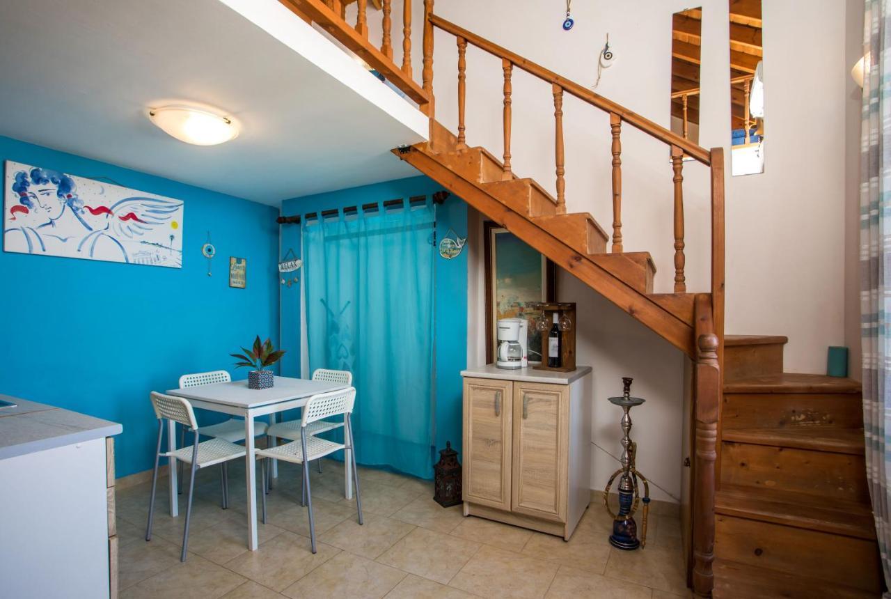 Anna'S House Apartment Chalki Town ภายนอก รูปภาพ